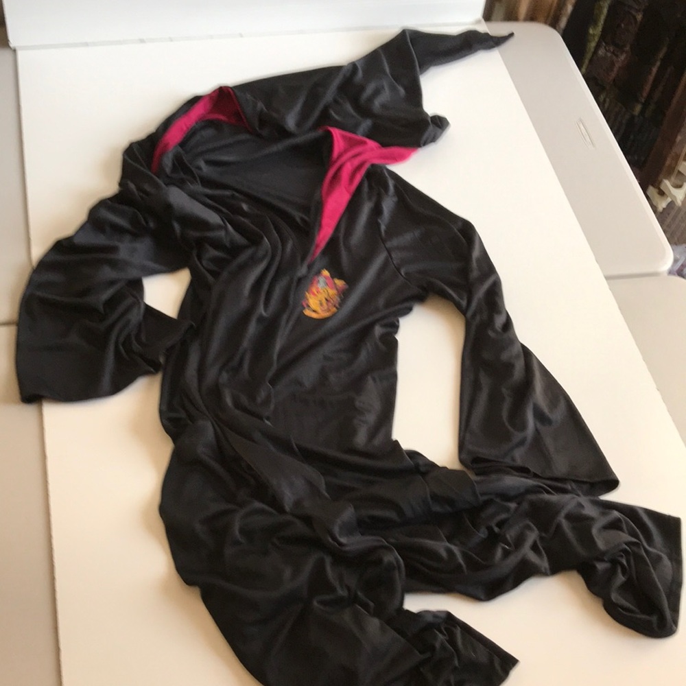 Harry Potter Gryffindor Long Cape Hooded -no sash